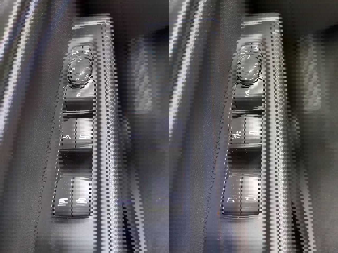 Certified 2023 Chevrolet Silverado 1500 Custom image 22