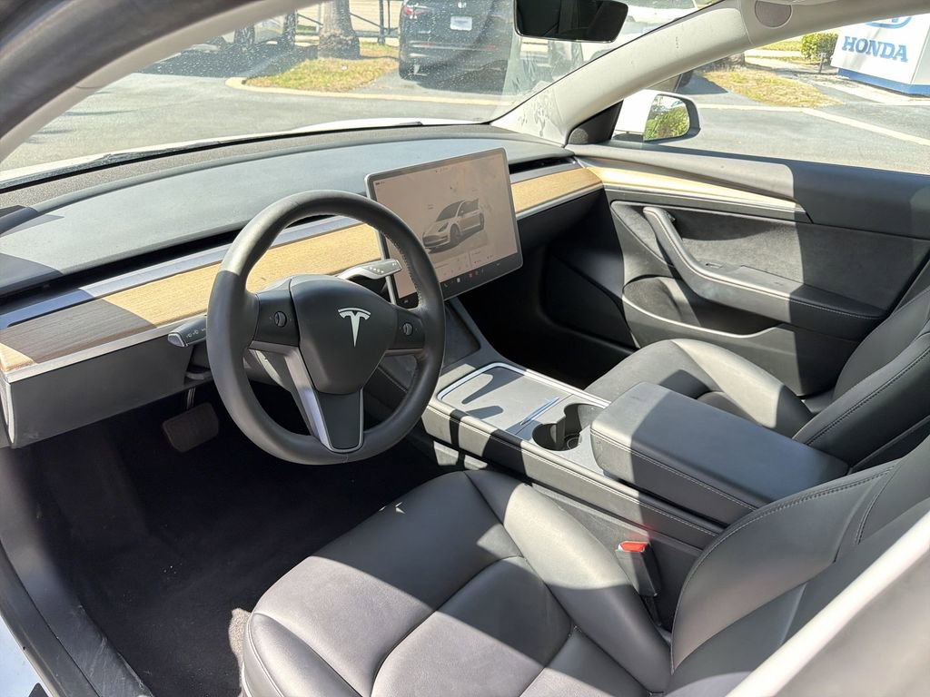 Used 2023 Tesla Model 3 Standard Range image 22