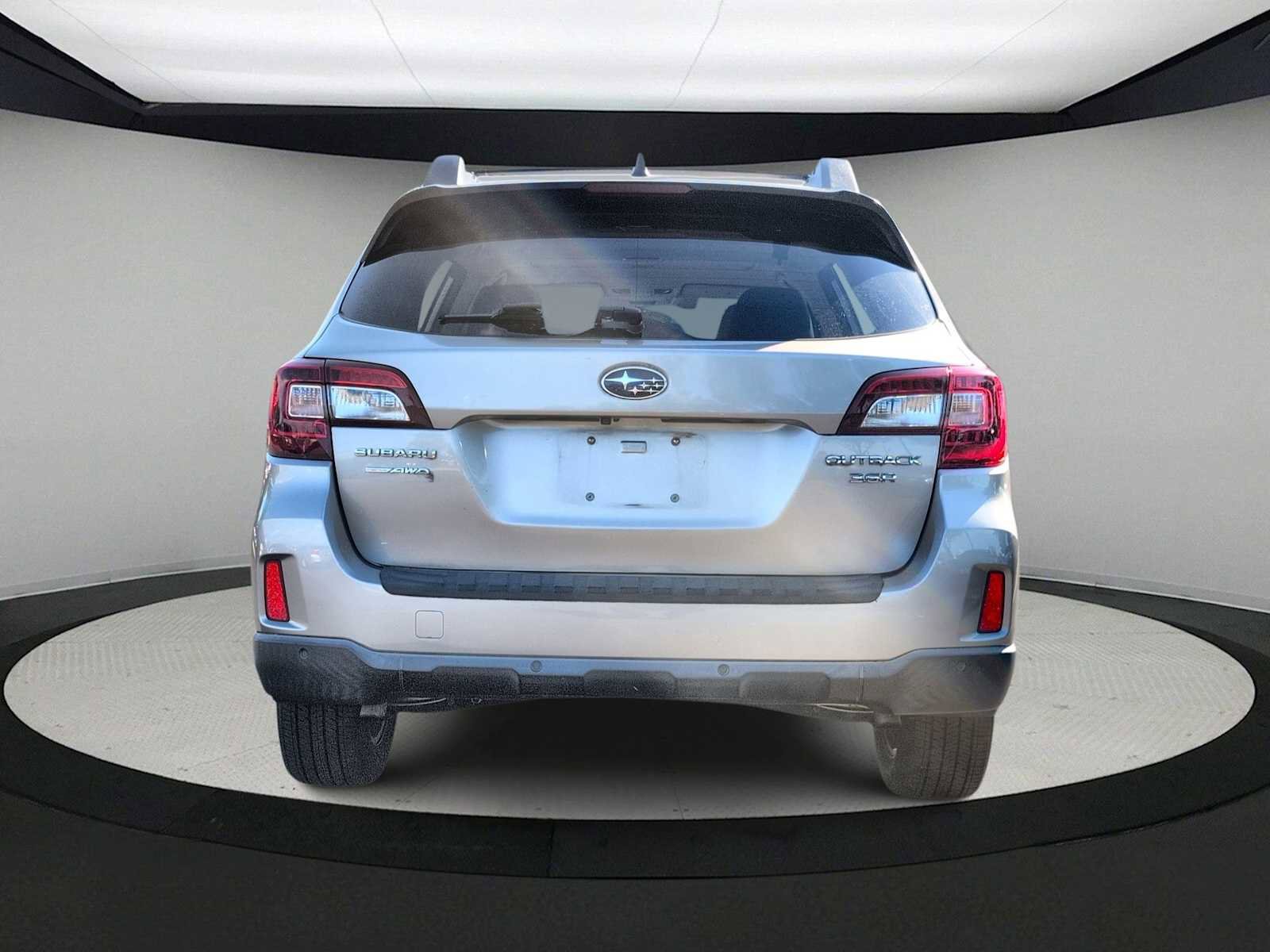Used 2017 Subaru Outback 3.6R Limited AWD/4WD image 7