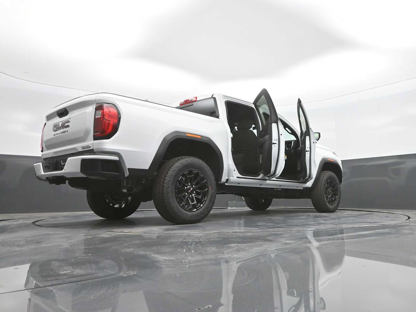 New 2026 GMC Canyon Elevation w/ Convenience Package RWD image 46