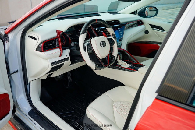 Used 2019 Toyota Camry XSE image 29