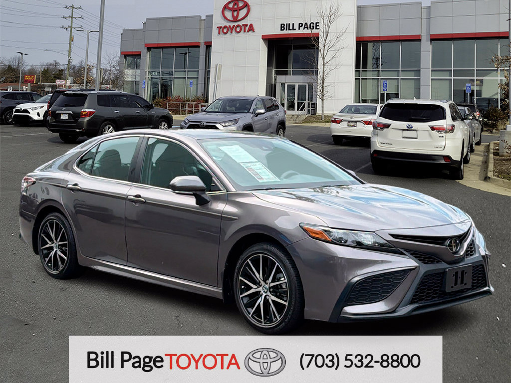Used 2024 Toyota Camry SE