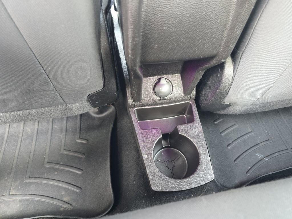 Used 2016 Ford Fiesta SE image 24