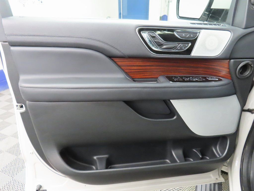 Used 2024 Lincoln Navigator Reserve w/ Equipment Group 201A image 71