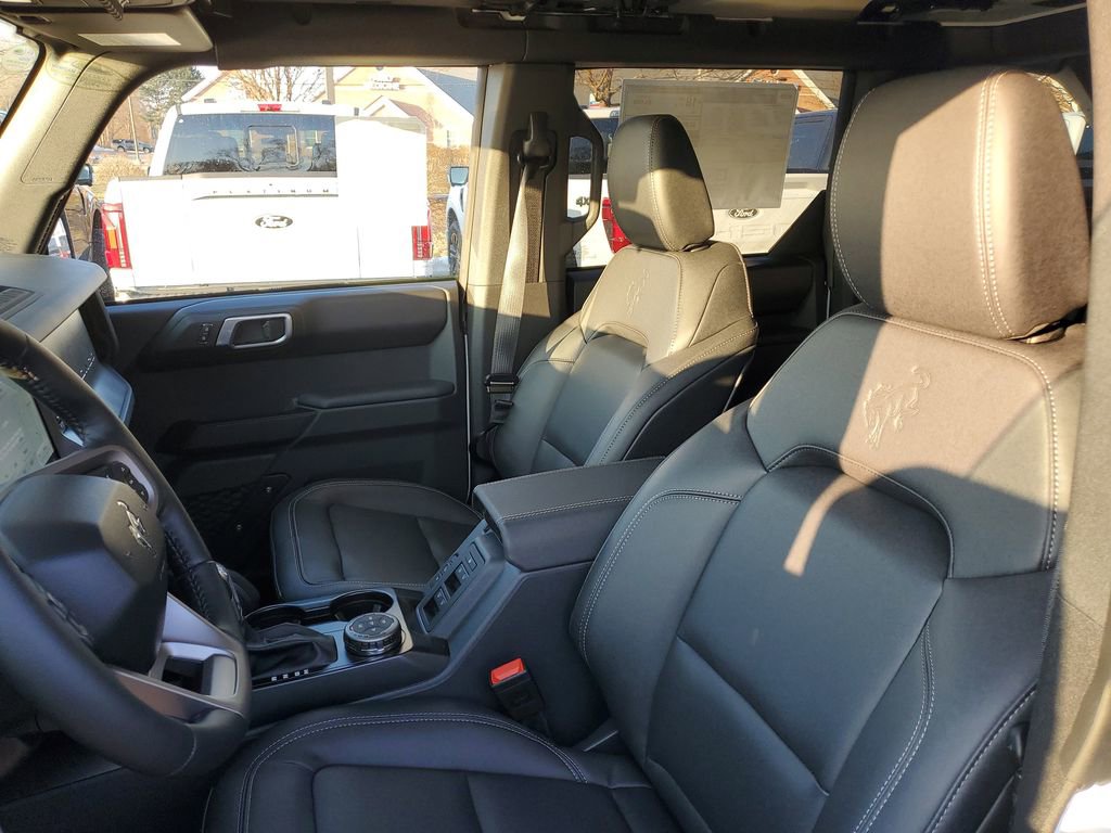 New 2025 Ford Bronco Badlands AWD/4WD image 7