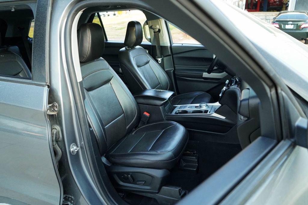 Used 2021 Ford Explorer Limited w/ Equipment Group 301A image 33