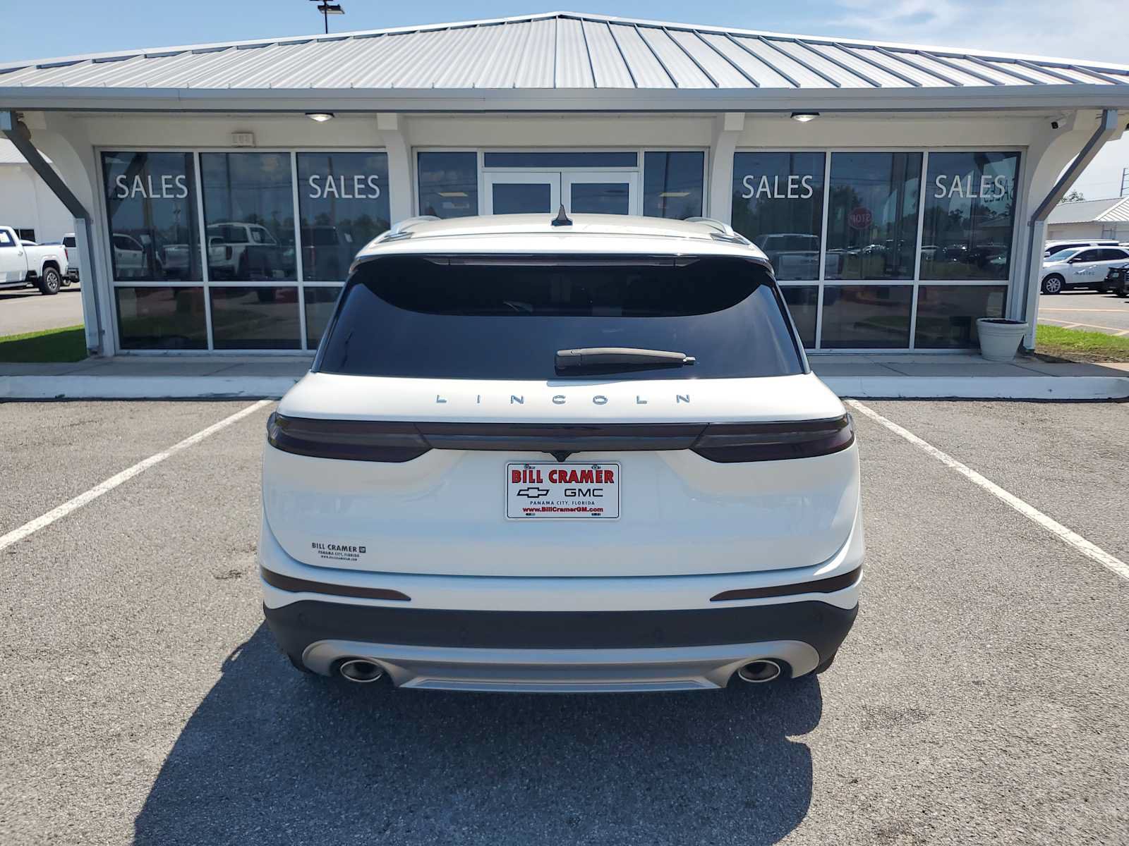 Used 2023 Lincoln Corsair Reserve FWD image 4