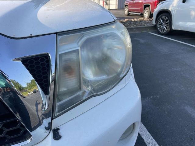 Used 2011 Toyota Tacoma PreRunner w/ SR5 Pkg #2 RWD image 5