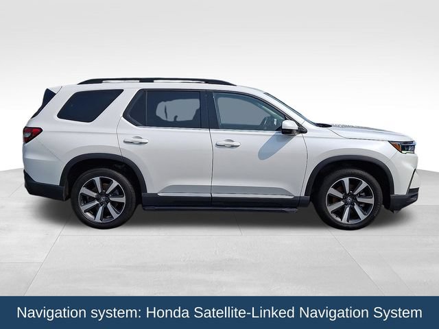 Used 2025 Honda Pilot Touring image 9