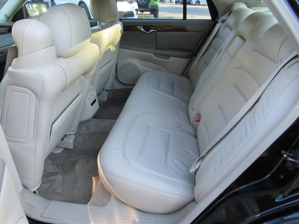 Used 2000 Cadillac De Ville w/ Comfort/Convenience Pkg FWD image 27