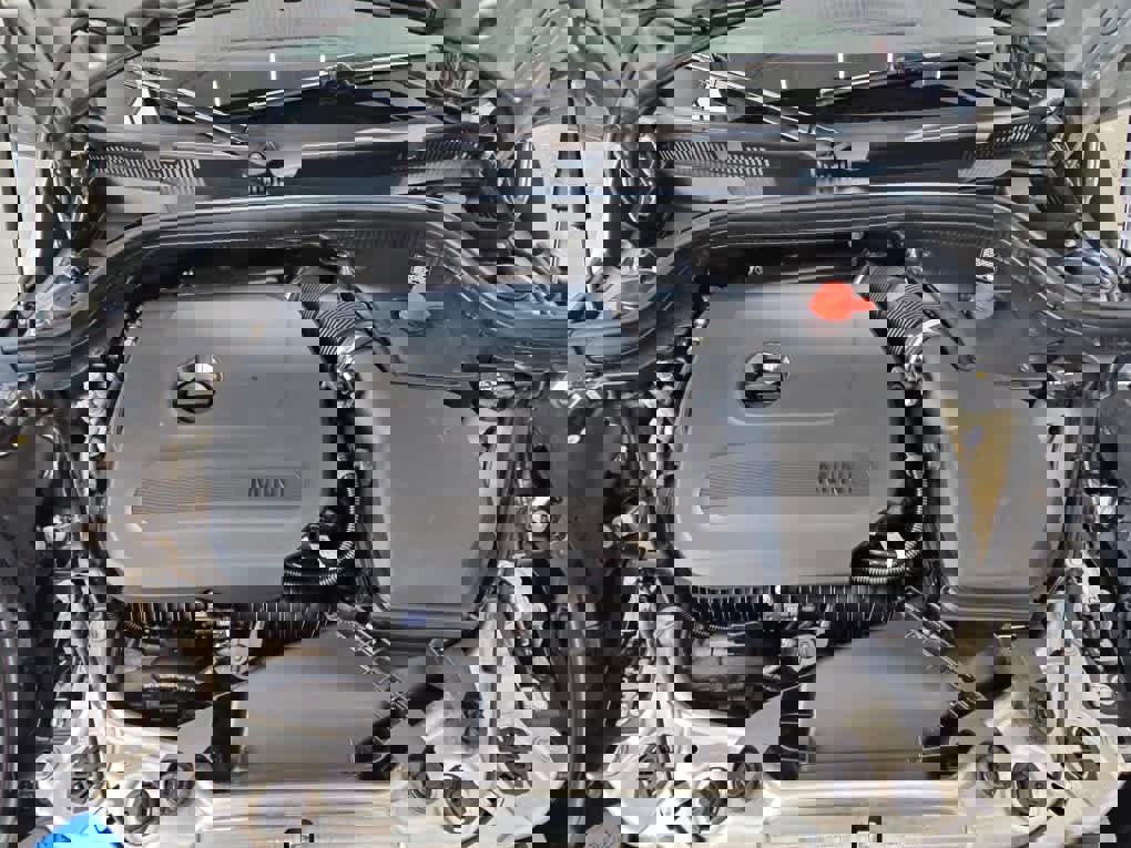 Certified 2025 MINI Cooper S image 32