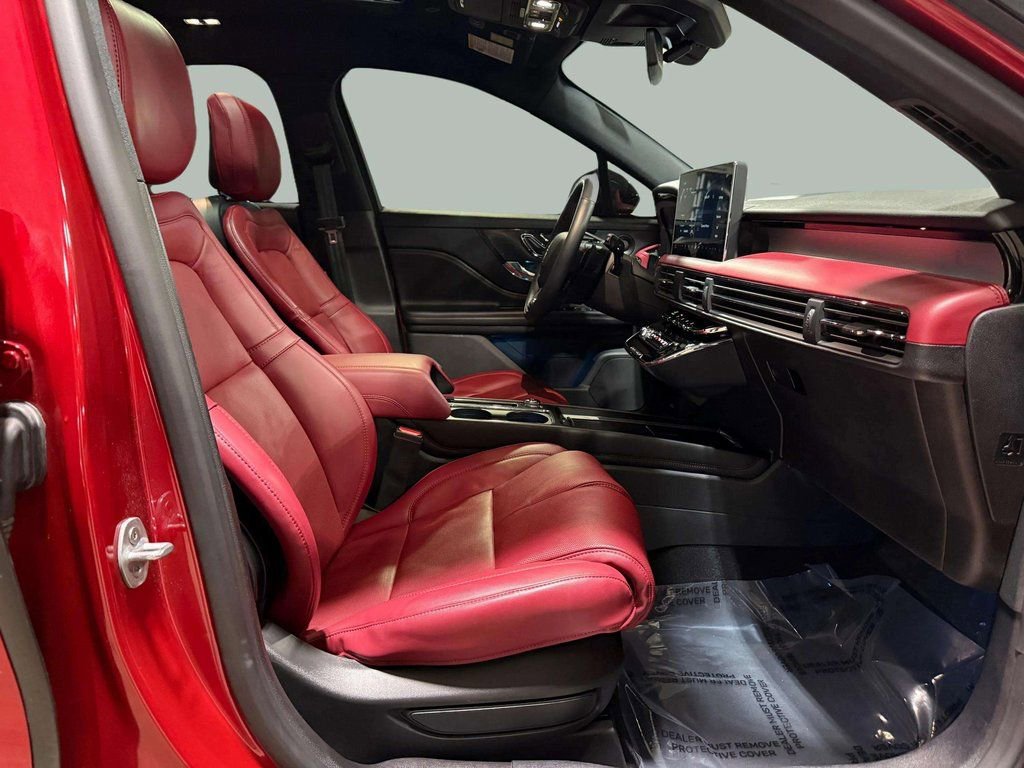 Certified 2023 Lincoln Corsair Reserve w/ Equipment Group 202A image 27