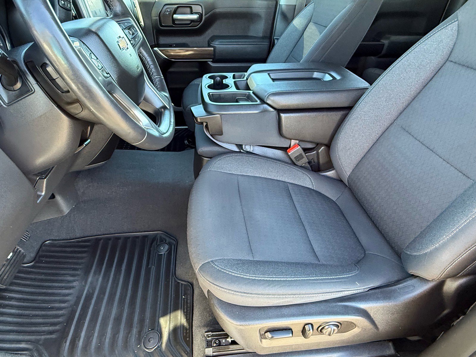 Used 2019 Chevrolet Silverado 1500 LT w/ All-Star Edition image 13