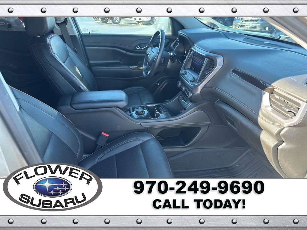 Used 2022 GMC Acadia AT4 w/ Technology Package image 9