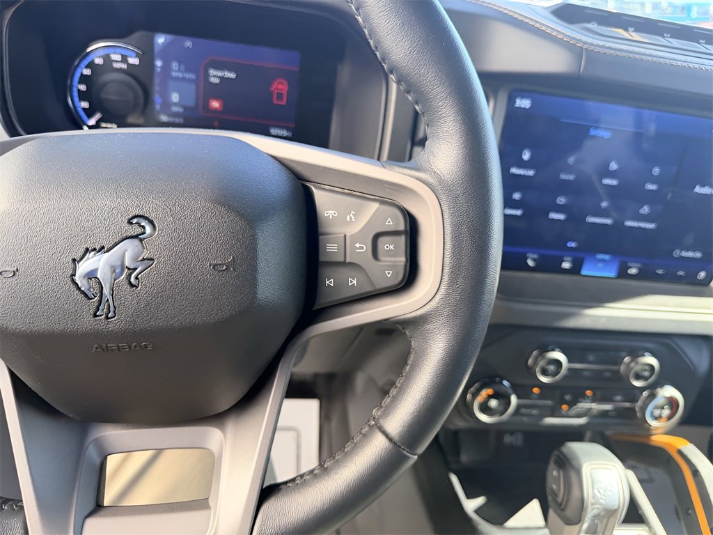 Used 2024 Ford Bronco Badlands image 25