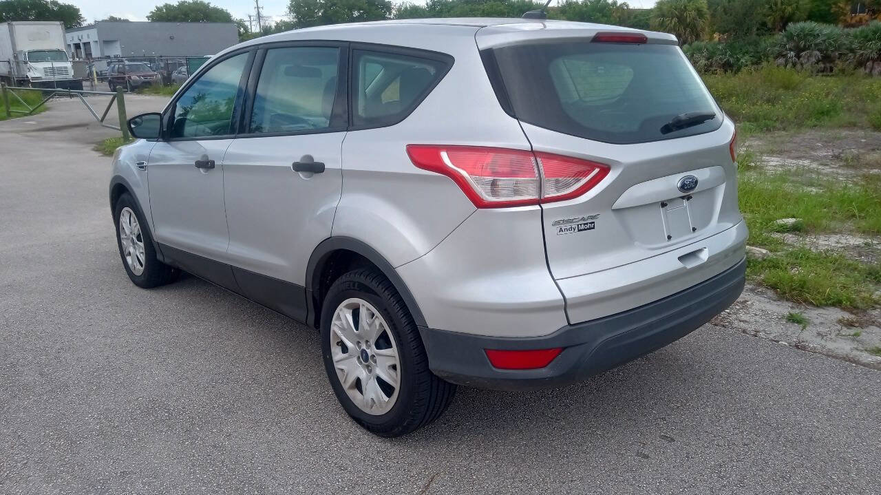 Used 2015 Ford Escape S image 8