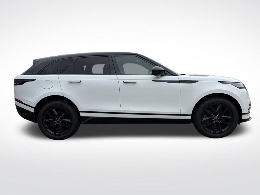 Certified 2026 Land Rover Range Rover Velar Dynamic SE AWD/4WD image 4