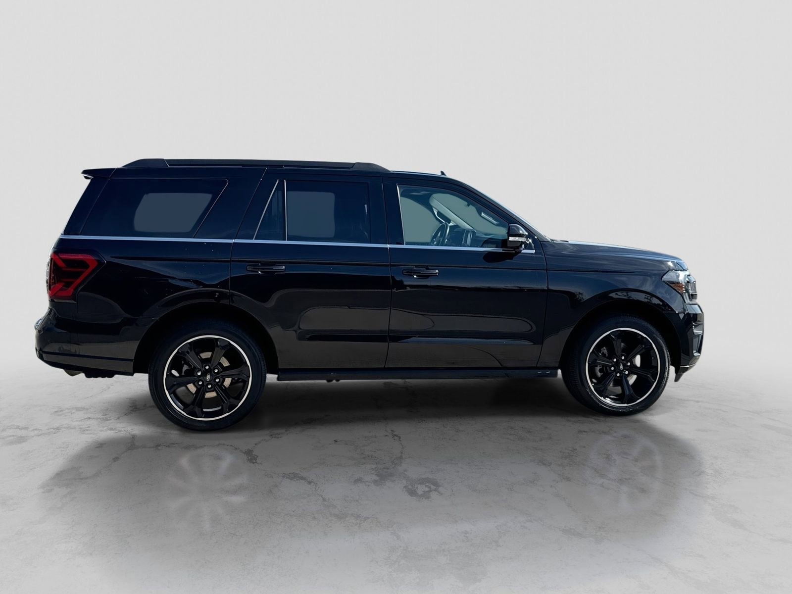 Used 2023 Ford Expedition Limited AWD/4WD image 9
