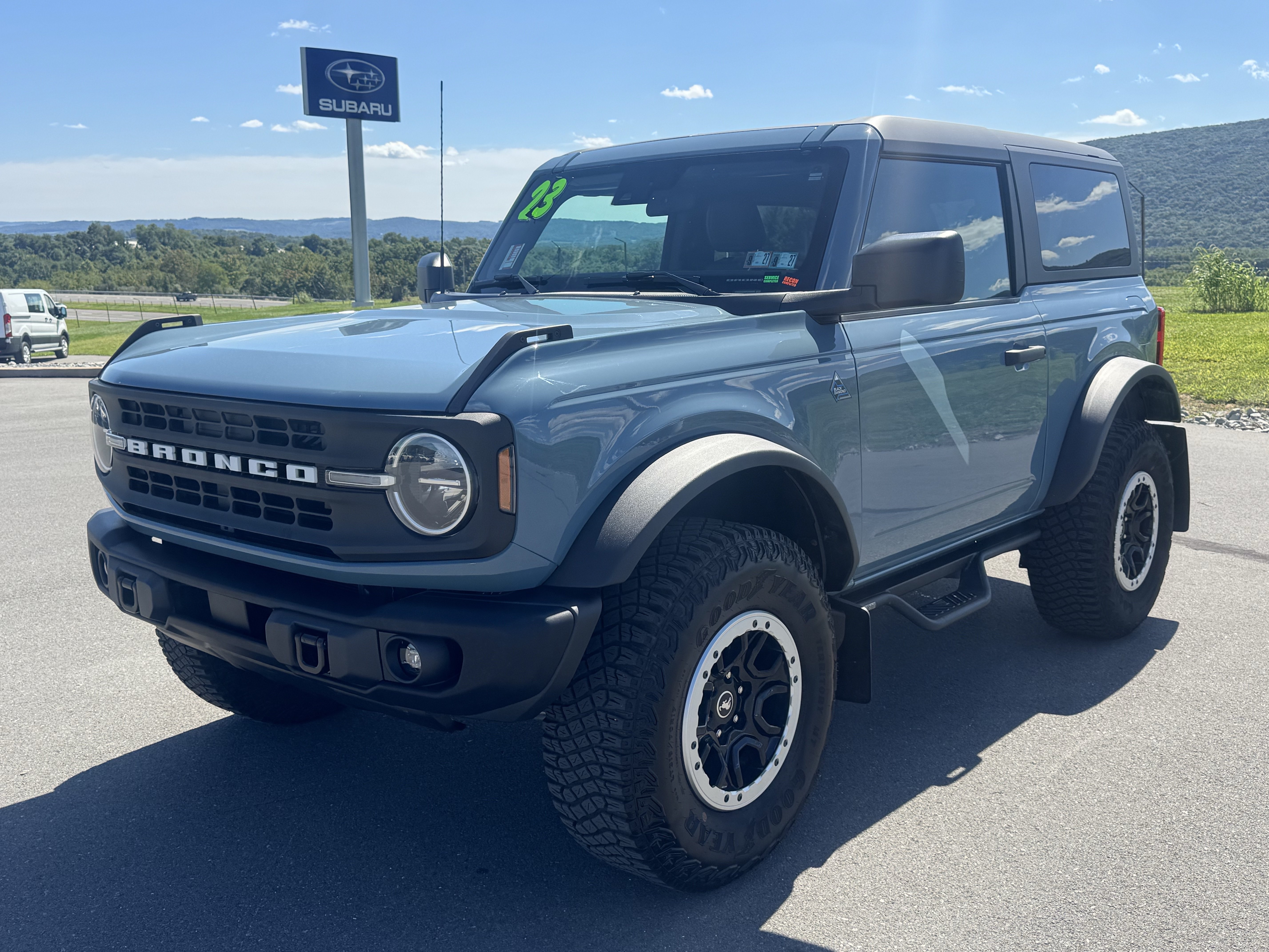Used 2023 Ford Bronco Black Diamond w/ Sasquatch Package AWD/4WD image 8