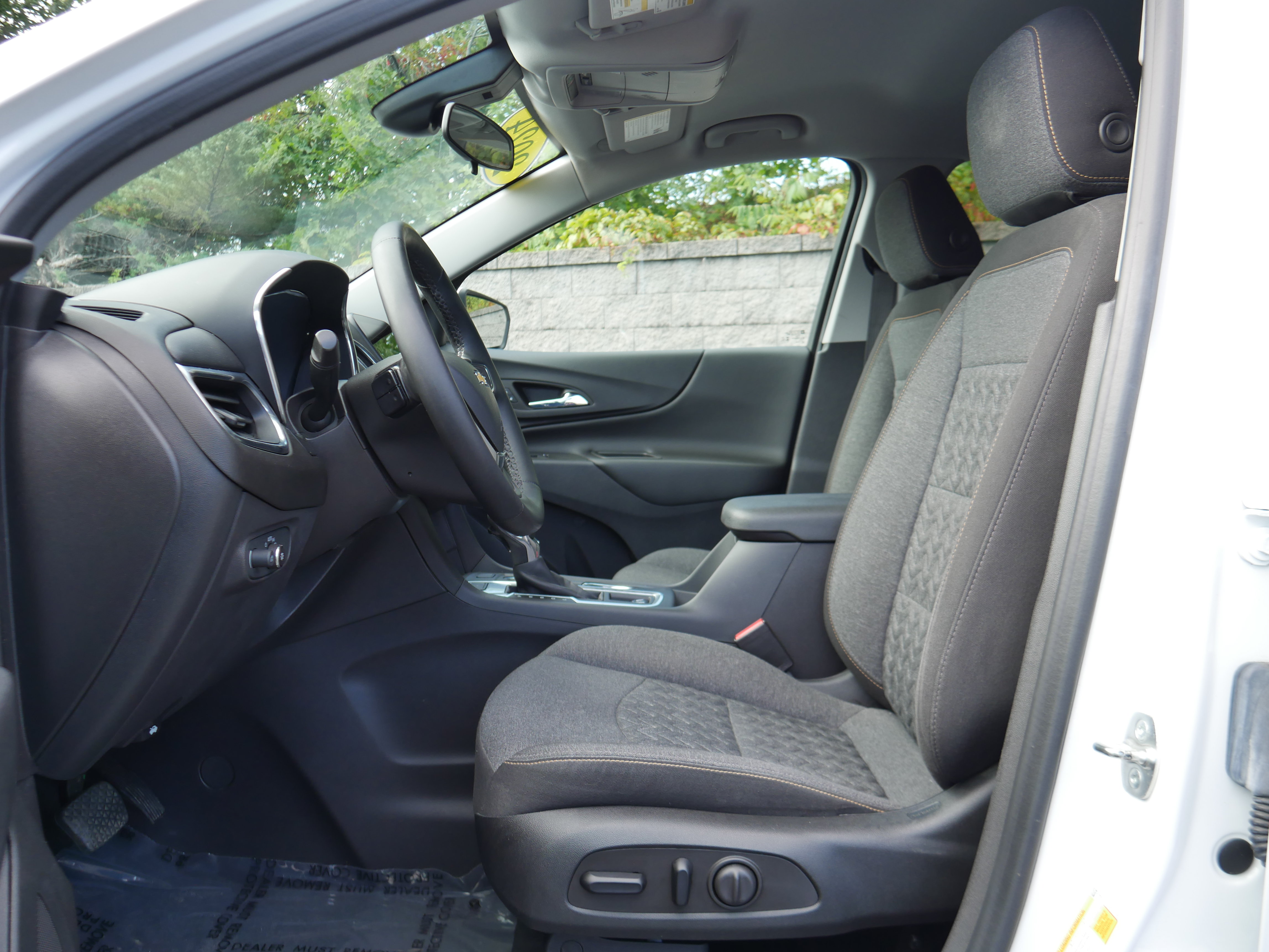 Certified 2024 Chevrolet Equinox LT AWD/4WD image 12