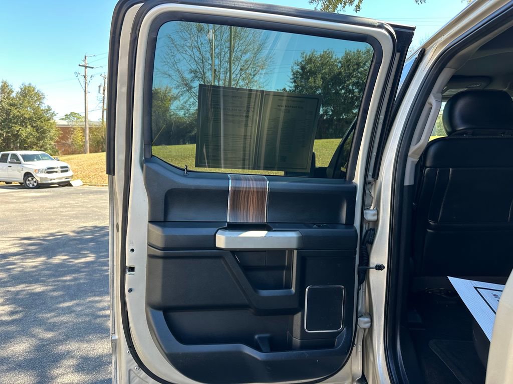 Used 2017 Ford F150 Lariat image 30