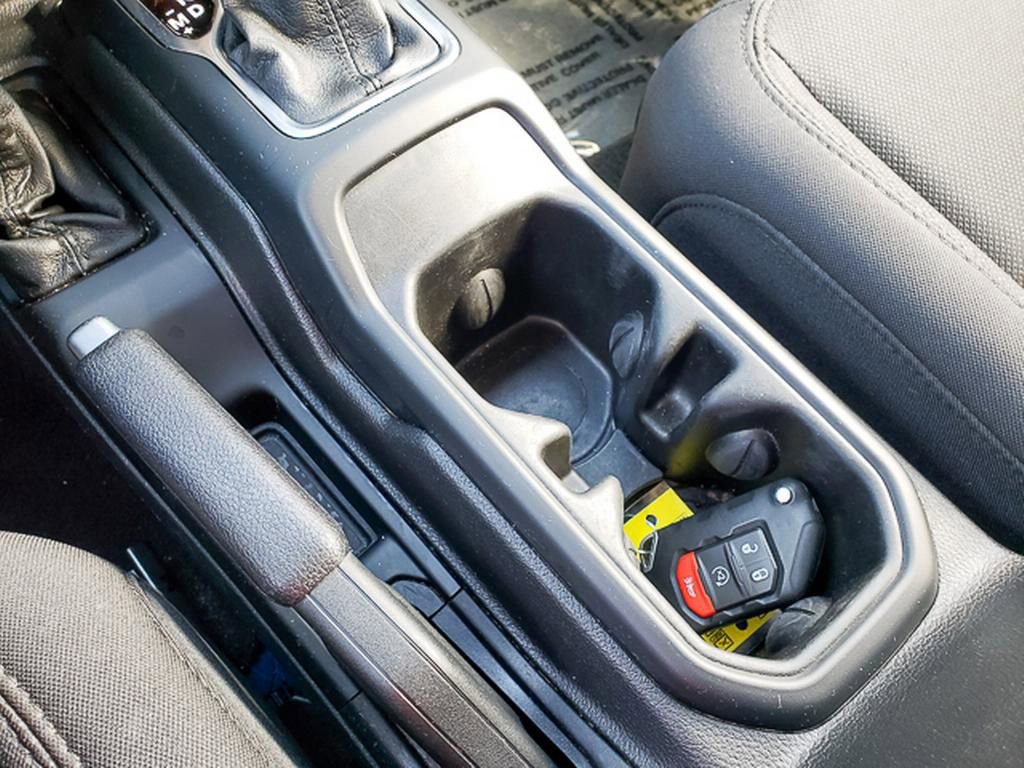 Used 2021 Jeep Wrangler Unlimited Willys image 14