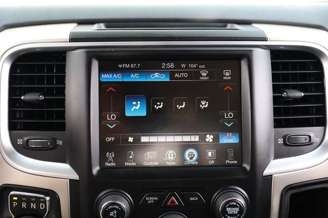 Used 2017 RAM 1500 SLT RWD image 33