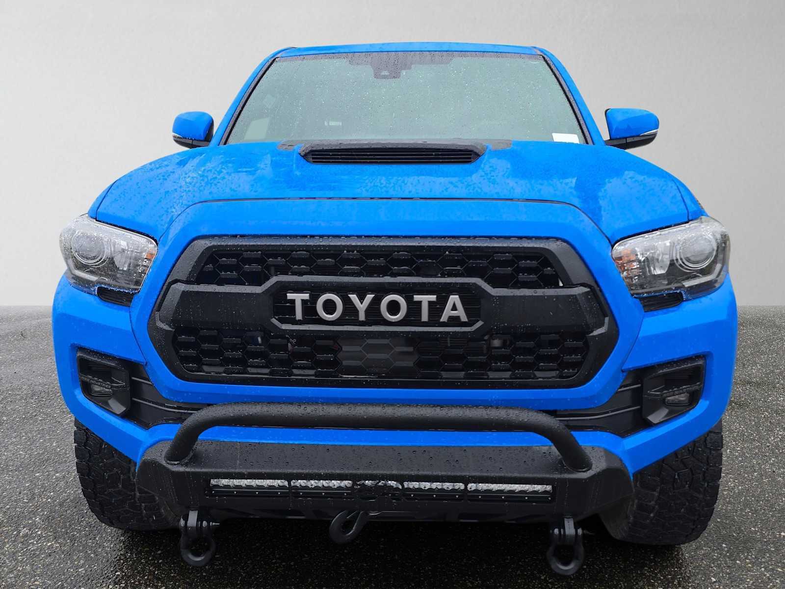 Used 2019 Toyota Tacoma TRD Pro AWD/4WD image 2