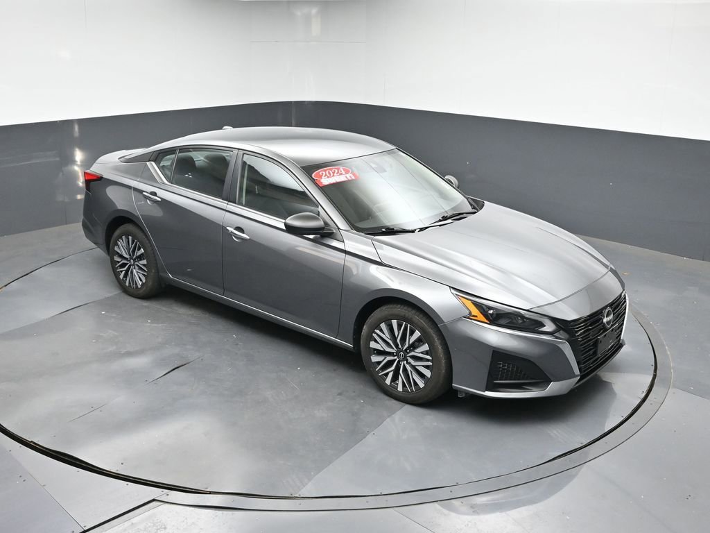 Used 2024 Nissan Altima 2.5 SV image 38