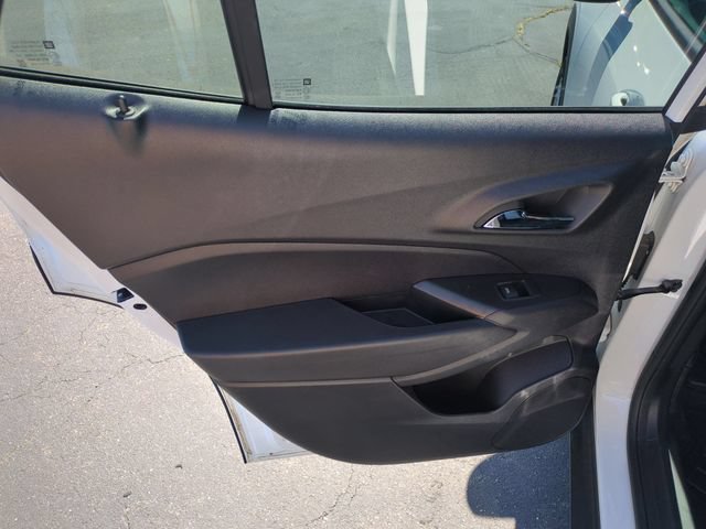 Used 2024 Chevrolet Trax LS w/ LS Convenience Package FWD image 28