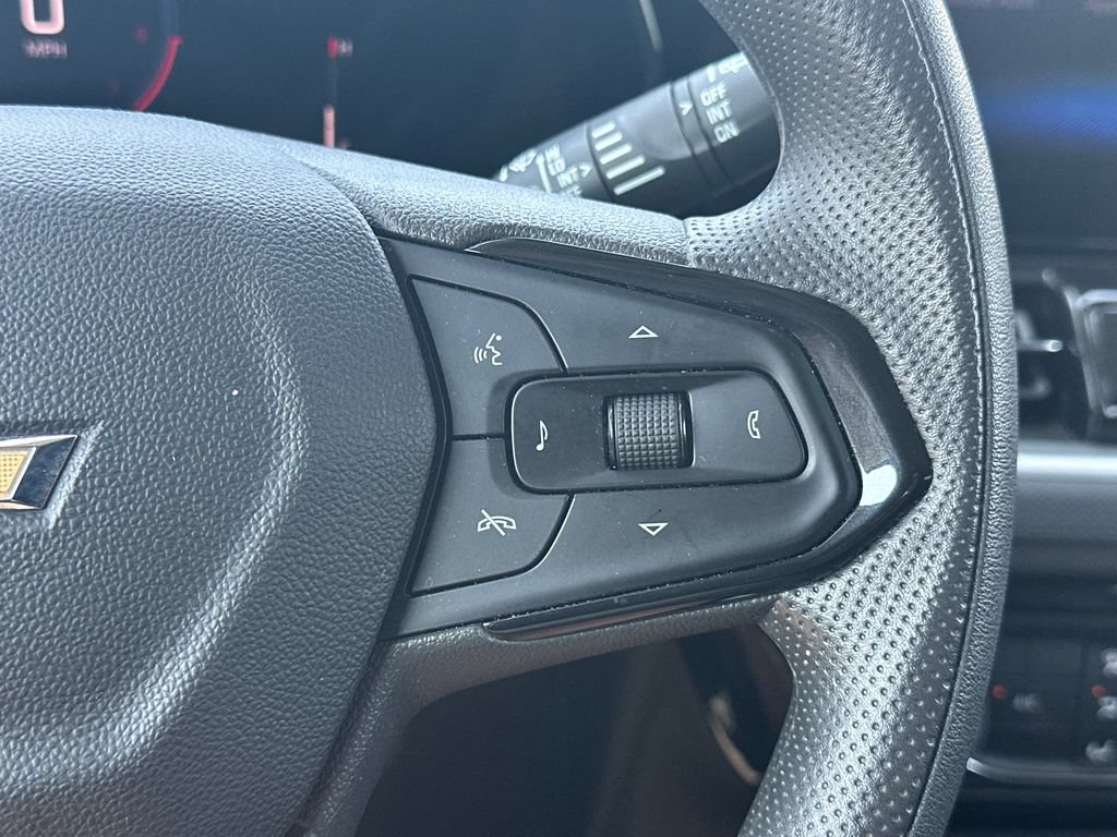 Used 2025 Chevrolet TrailBlazer LT AWD/4WD image 25