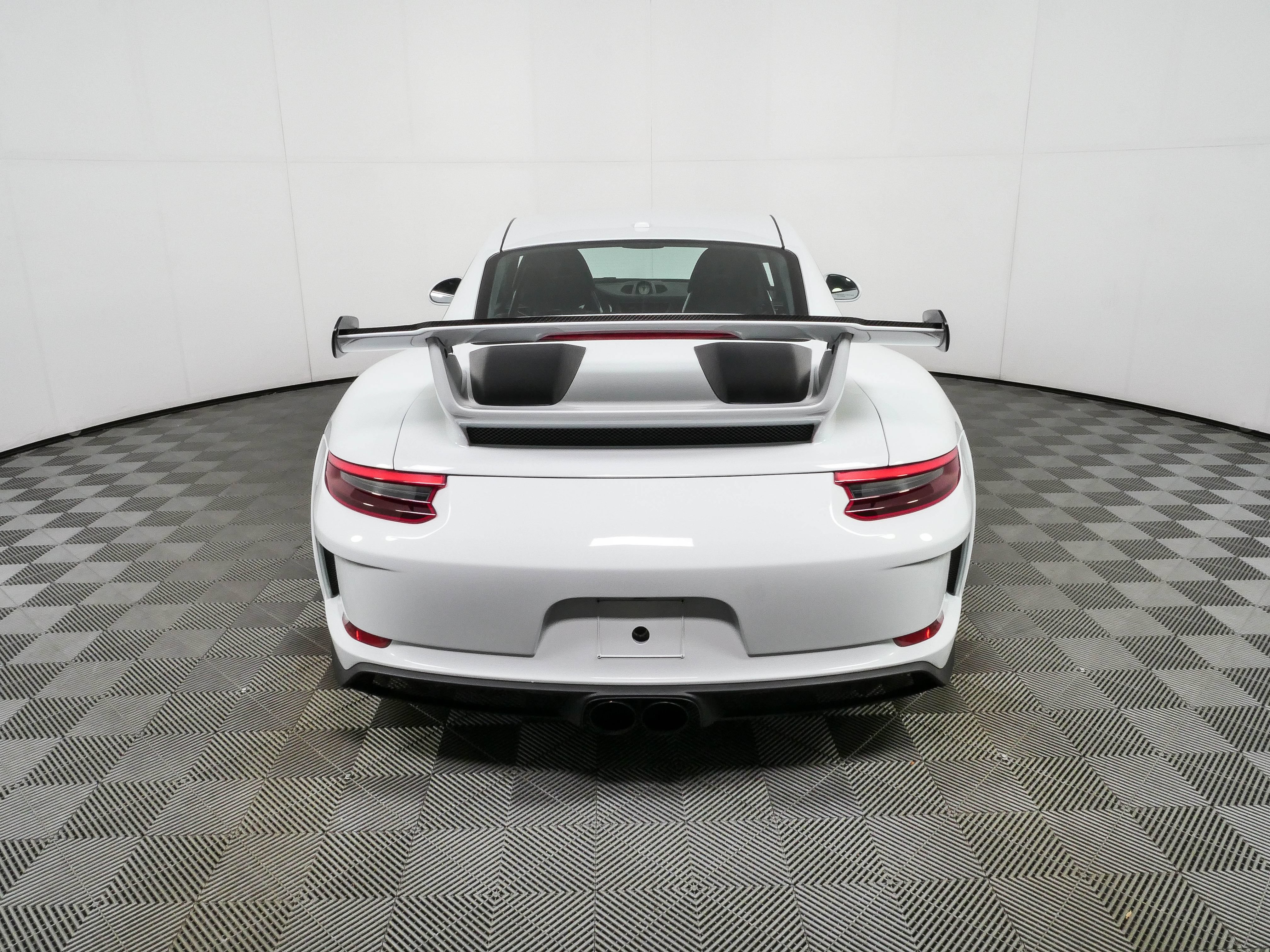 Certified 2018 Porsche 911 GT3 w/ Sport Chrono Package RWD image 28