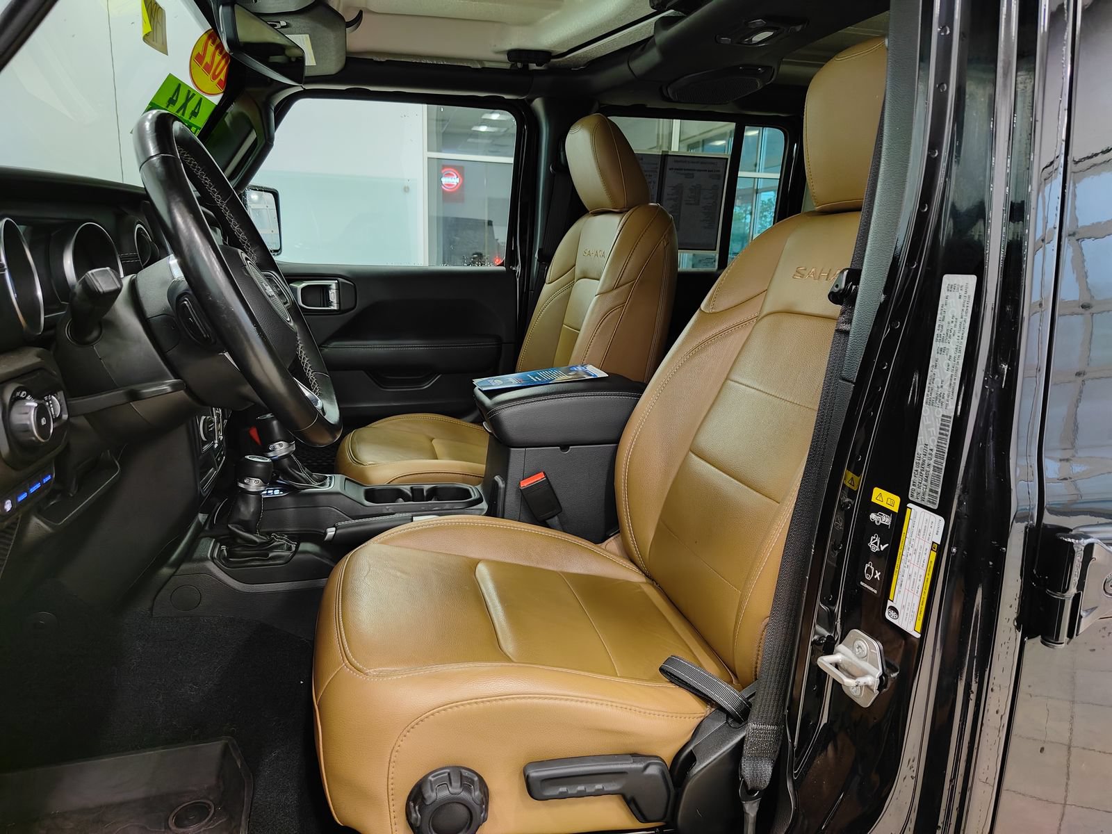 Used 2022 Jeep Wrangler Unlimited Sahara AWD/4WD image 10