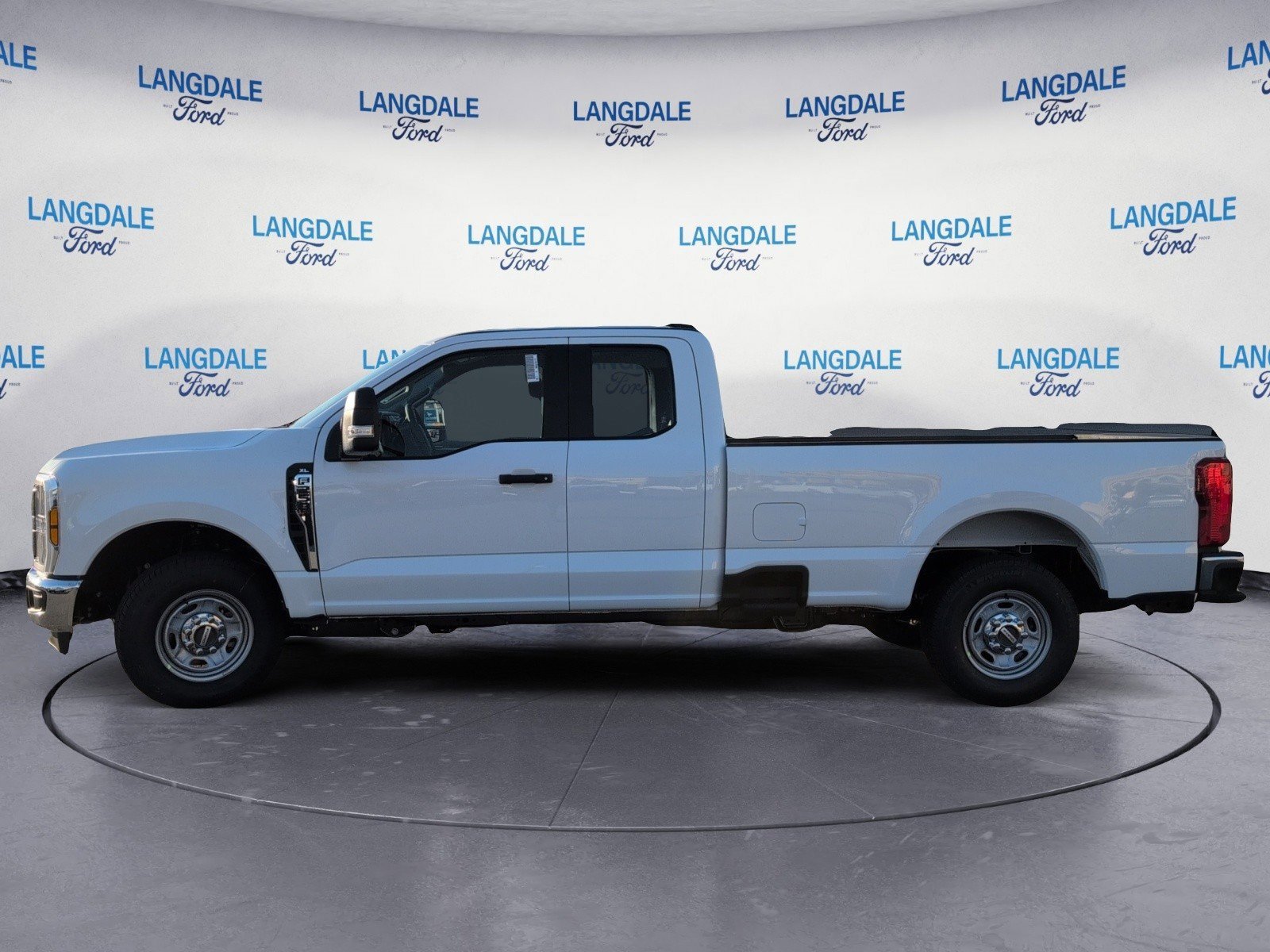 New 2026 Ford F250 XL w/ XL Chrome Package image 10