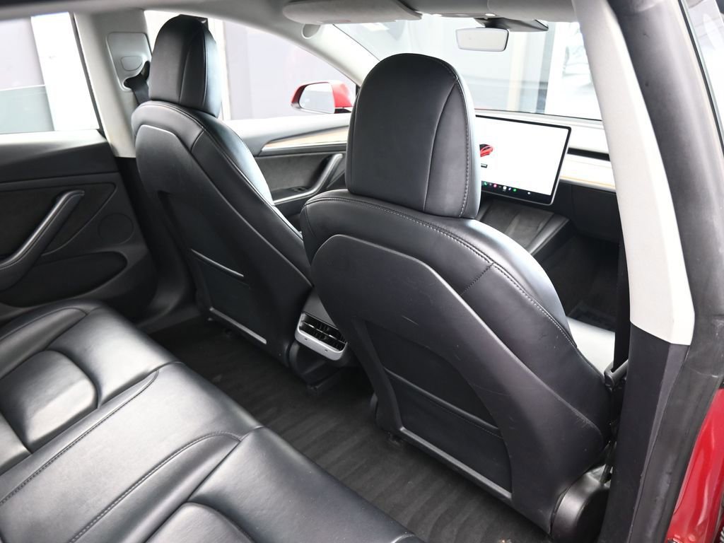 Used 2022 Tesla Model 3 Standard Range image 38