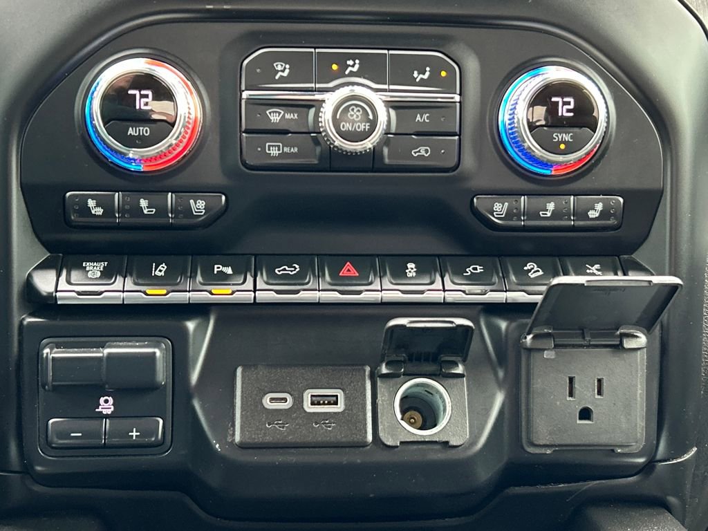 Used 2021 GMC Sierra 2500 AT4 w/ AT4 Premium Plus Package image 16