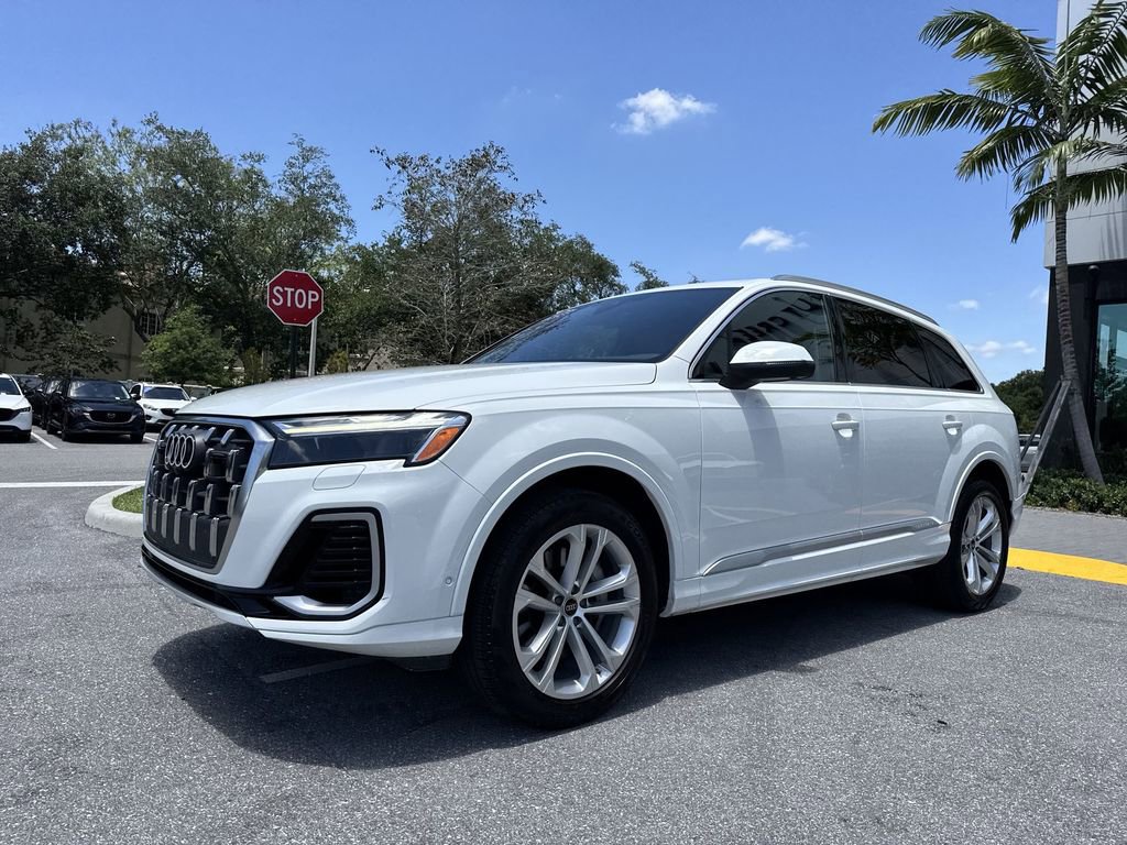 Used 2025 Audi Q7 3.0T Premium Plus AWD/4WD image 28