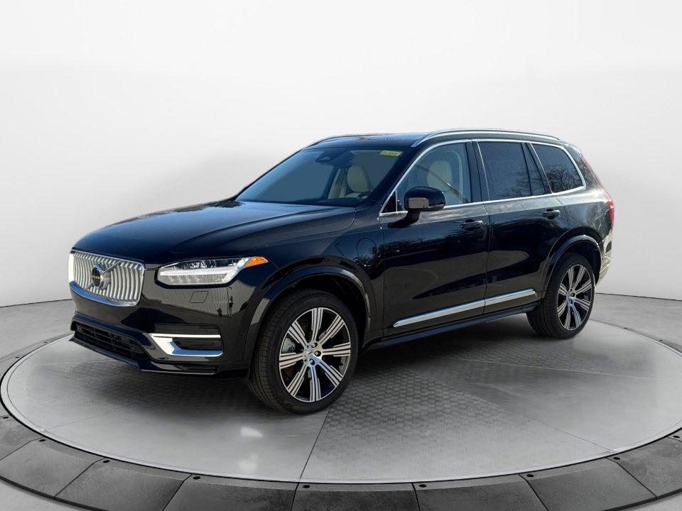 New 2025 Volvo XC90 T8 Plus w/ Protection Package Premier image 3