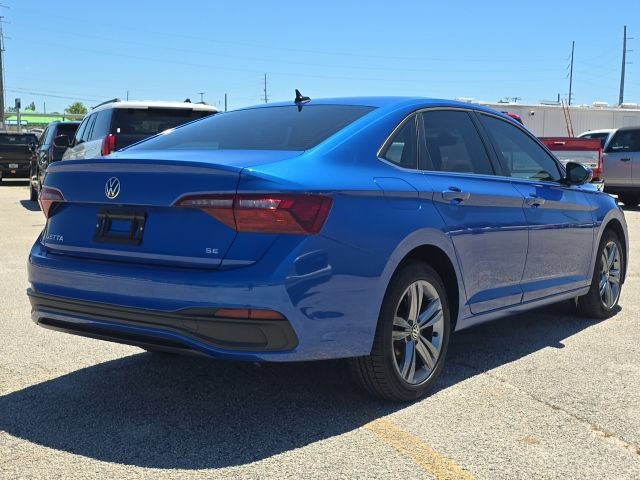 Used 2023 Volkswagen Jetta SE FWD image 5