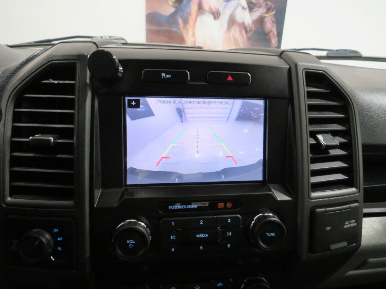 Used 2022 Ford F250 XL w/ Power Equipment Group AWD/4WD image 16