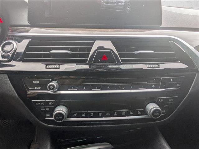 Used 2017 BMW 530i xDrive AWD/4WD image 14