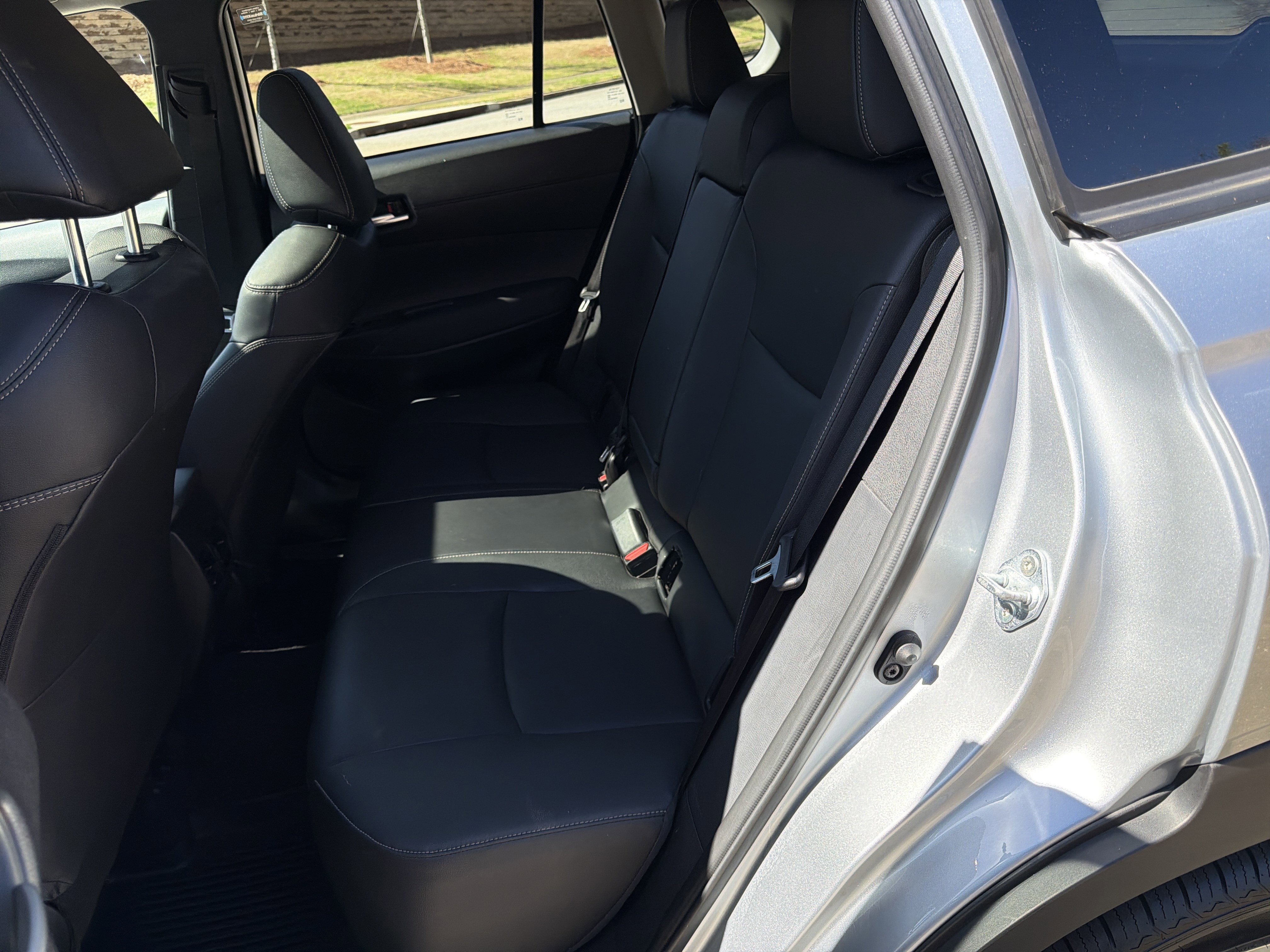 Used 2024 Toyota Corolla Cross XLE w/ Convenience Package image 21