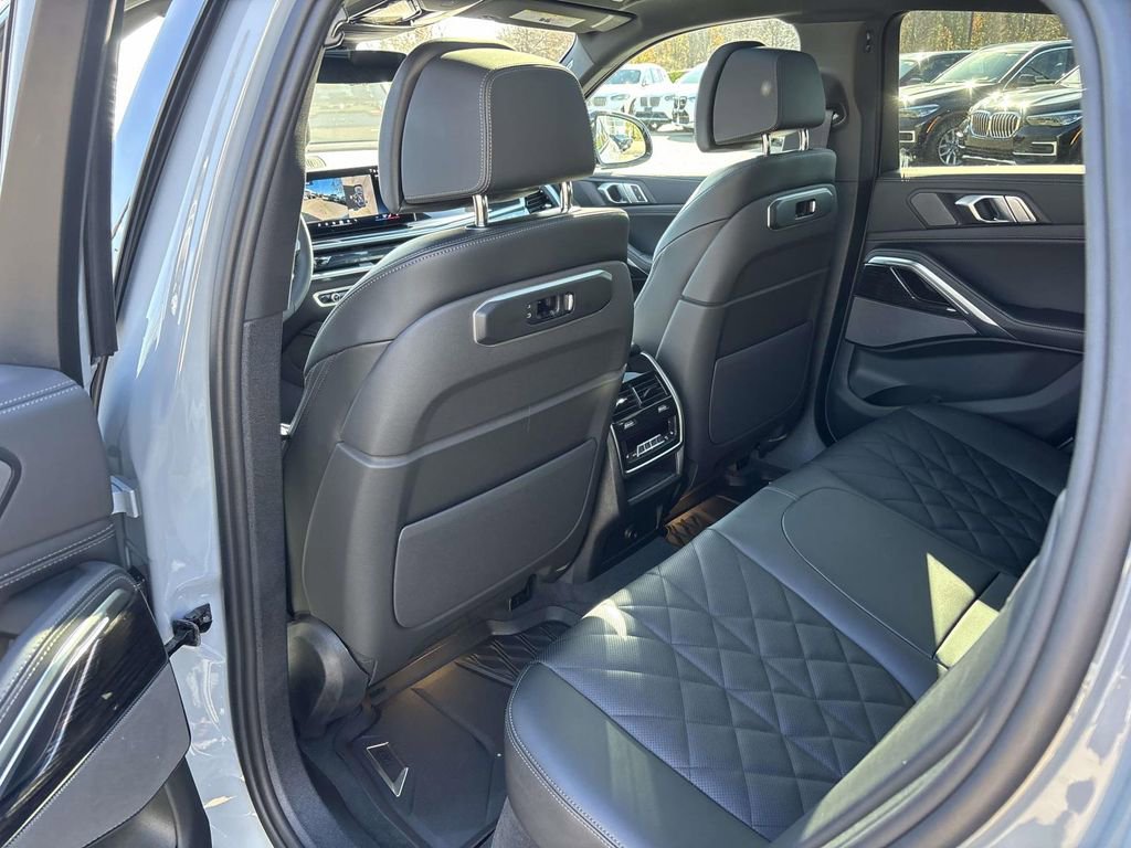 New 2026 BMW X6 xDrive40i image 28