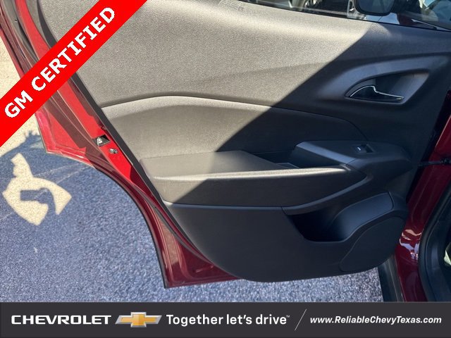 Certified 2025 Chevrolet Trax LT w/ LT Convenience Package image 13