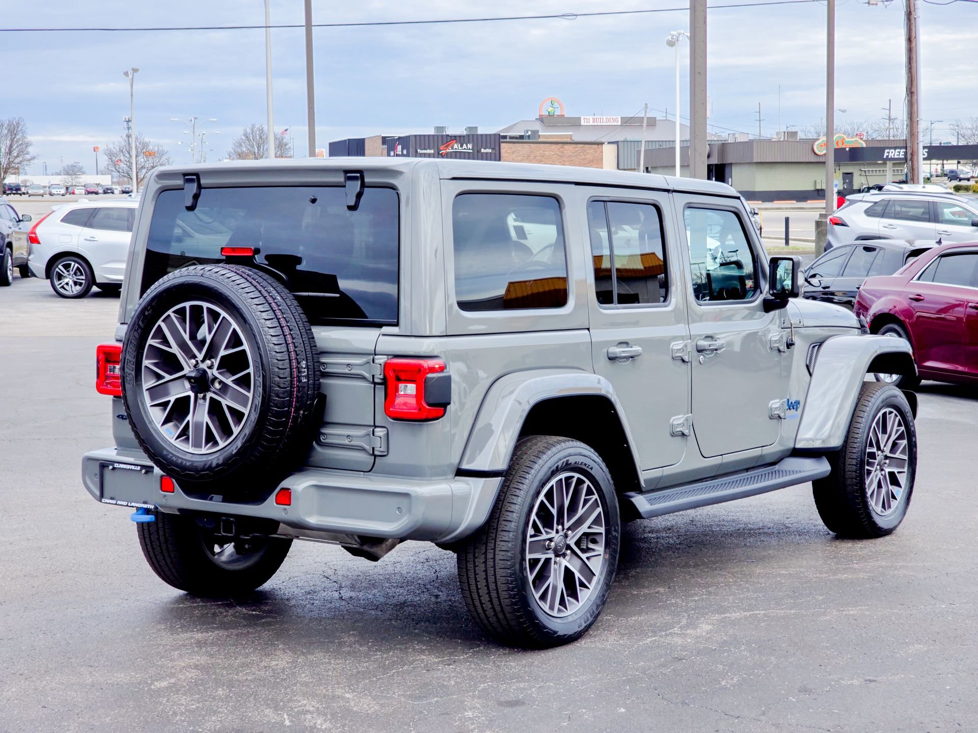 Used 2022 Jeep Wrangler Unlimited Sahara image 26
