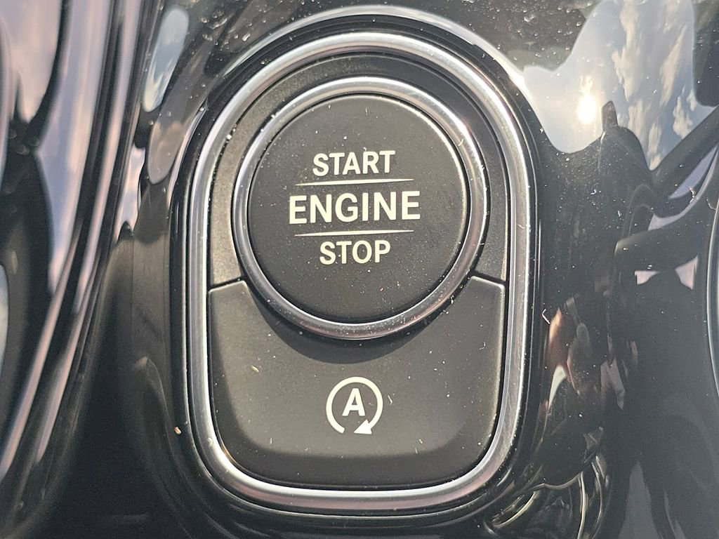 Certified 2022 Mercedes-Benz GLA 250 4MATIC image 33
