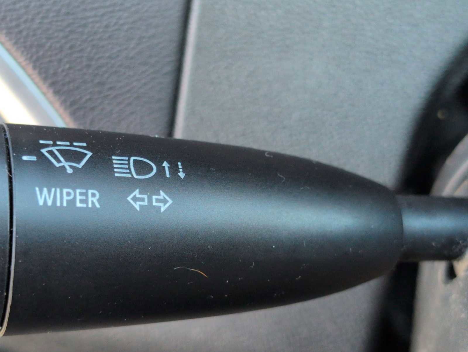 Used 2015 Dodge Dart SXT image 24