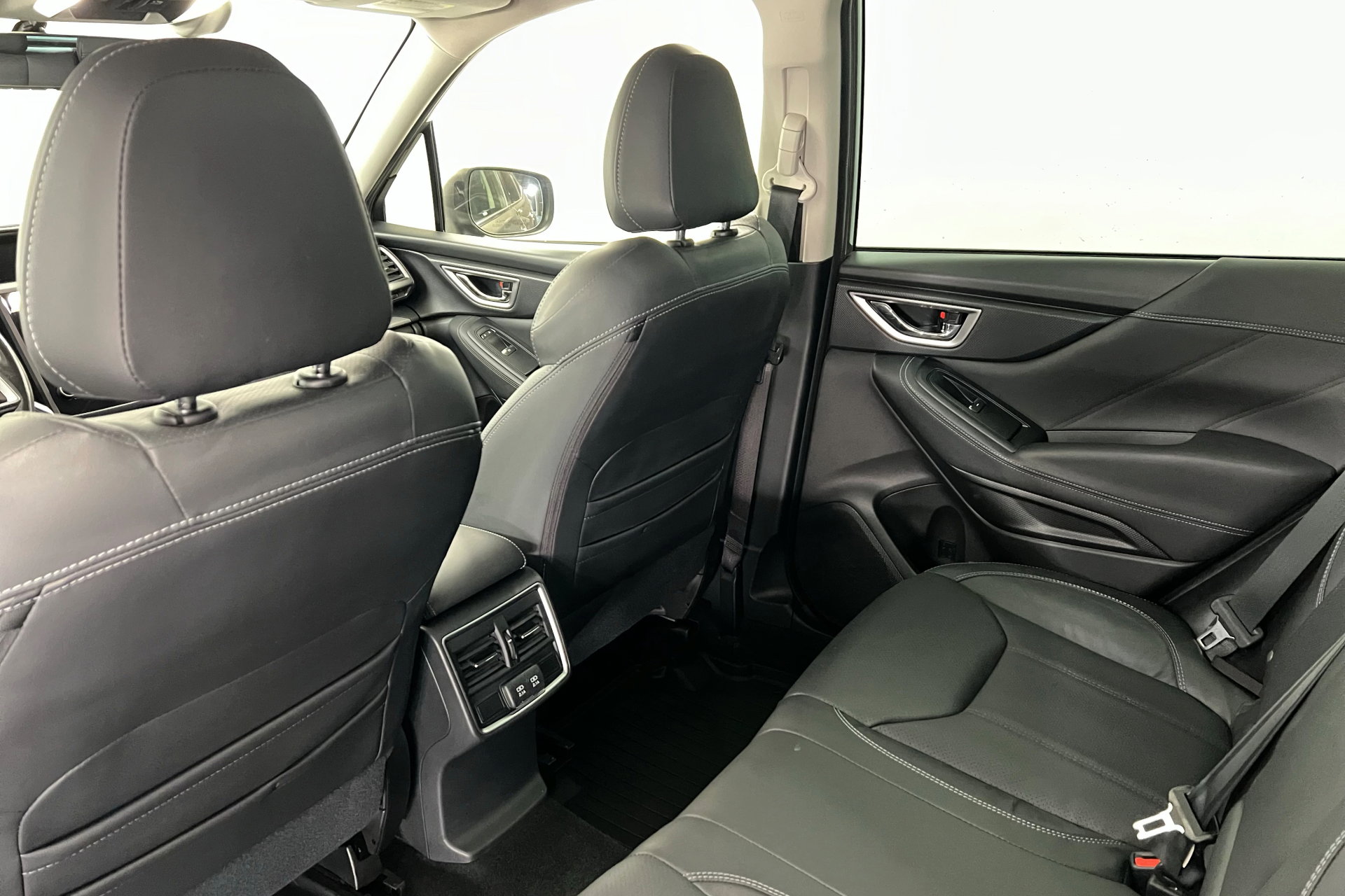 Used 2021 Subaru Forester Limited w/ Popular Package #3 image 21