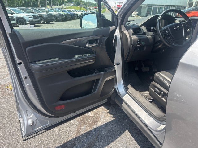 Used 2018 Honda Ridgeline RTL-T image 9