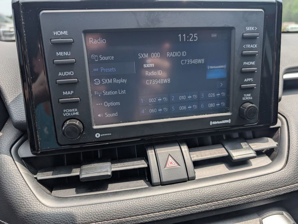 Used 2021 Toyota RAV4 XLE FWD image 13